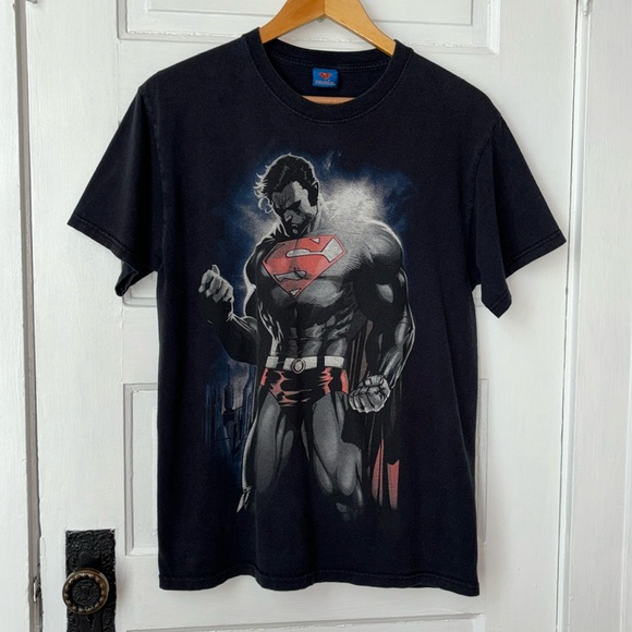 DC Comics Other - VINTAGE DC COMICS SUPERMAN CREWNECK TEE